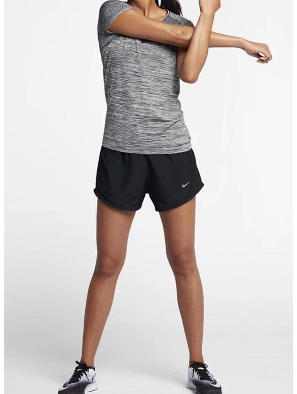 $32 Nike Tempo Running Shorts Women's Small Black 831558-014 - Picture 3 of 5